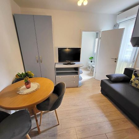 Mali Apartman U Centru Makarska Luaran gambar