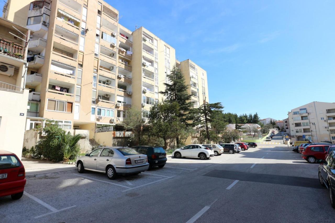 Mali Apartman U Centru Makarska Luaran gambar