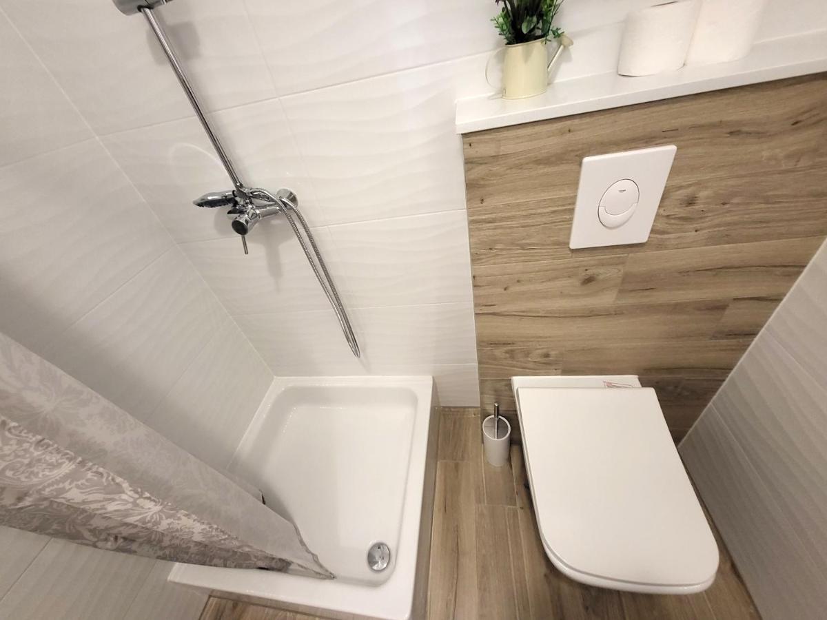 Mali Apartman U Centru Makarska Luaran gambar
