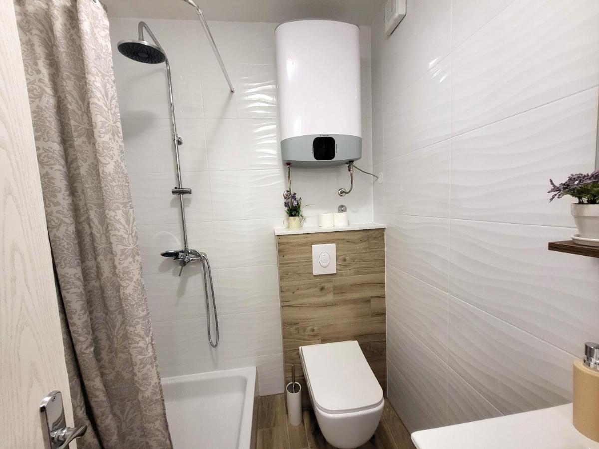 Mali Apartman U Centru Makarska Luaran gambar