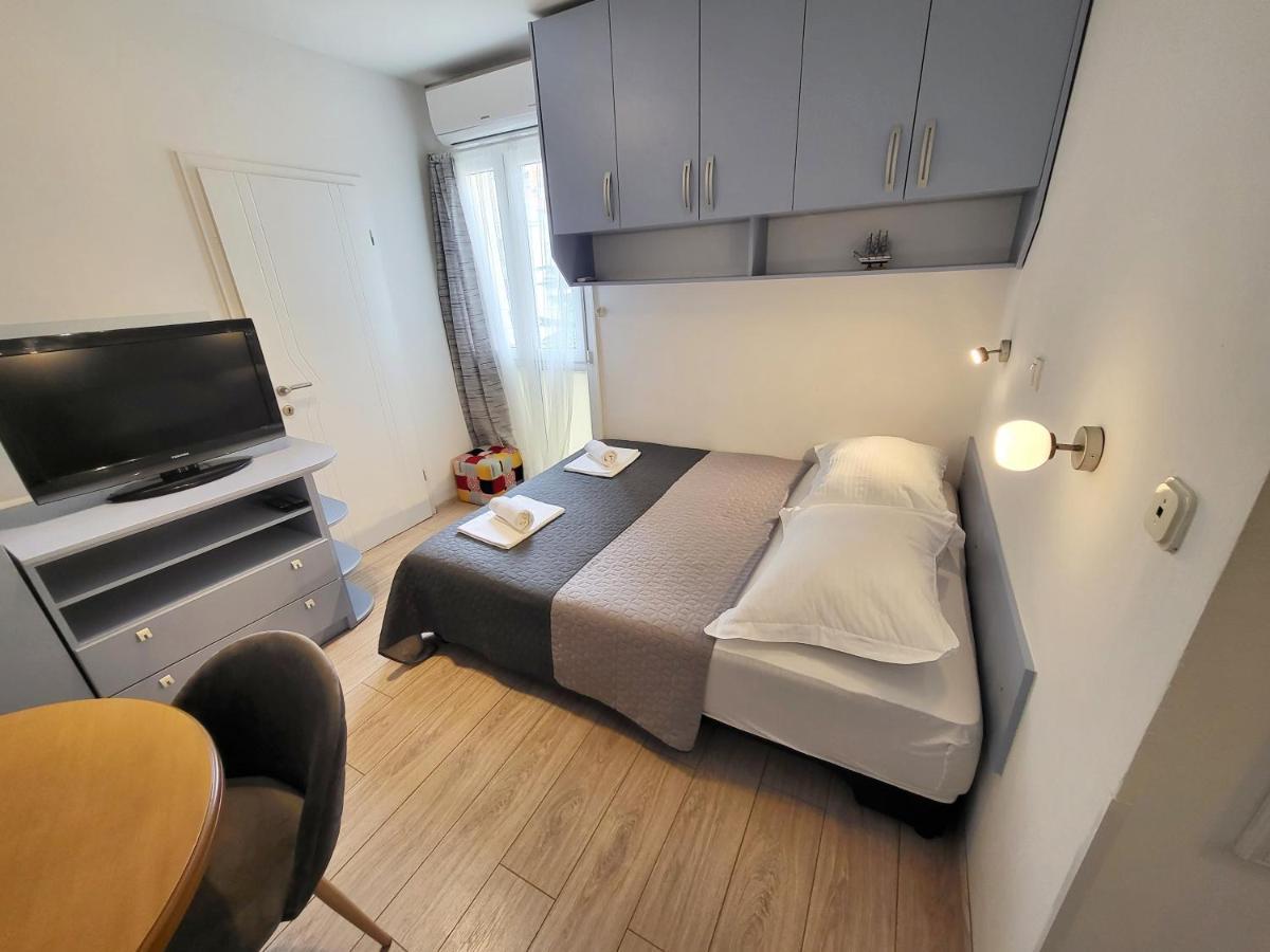 Mali Apartman U Centru Makarska Luaran gambar