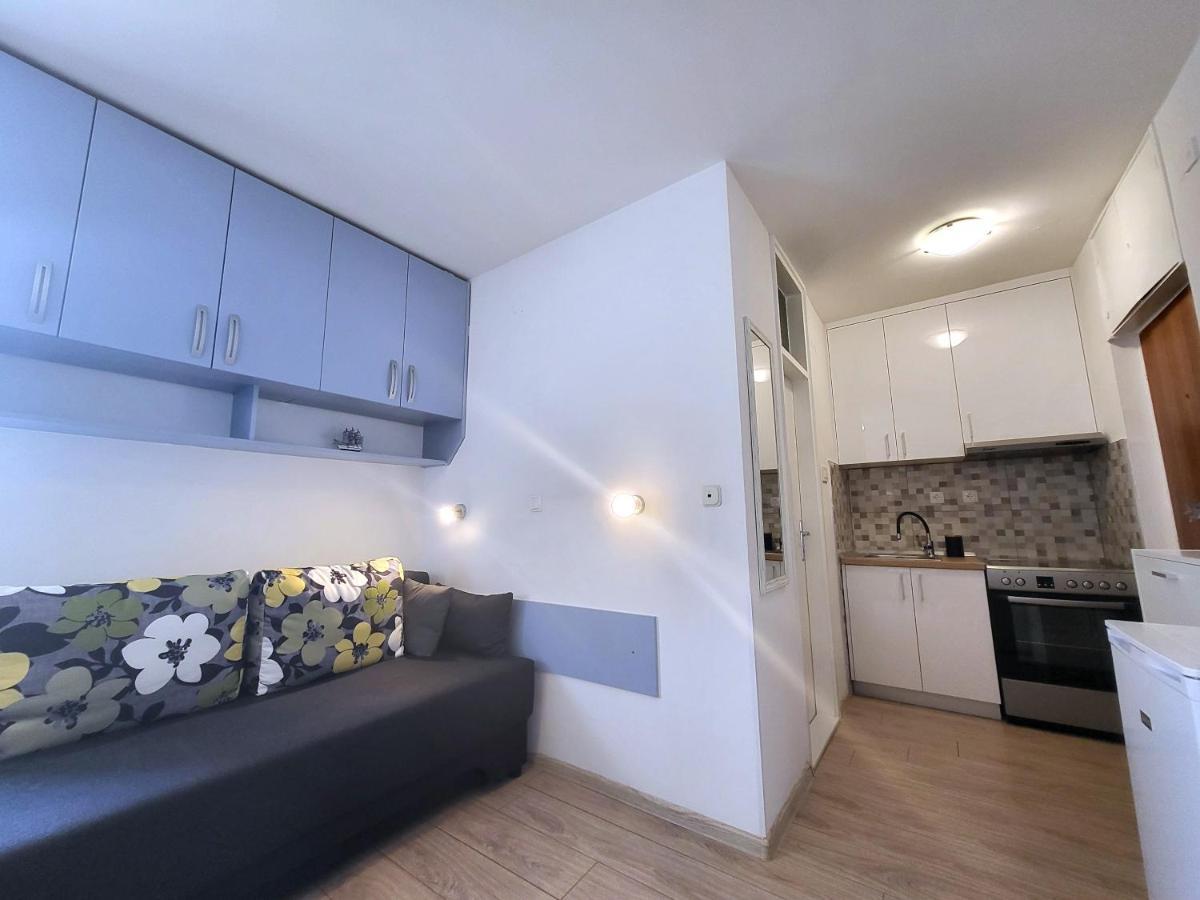 Mali Apartman U Centru Makarska Luaran gambar